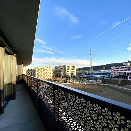 Glad Spot: Zurich - Central - Design - Netflix Exterior foto